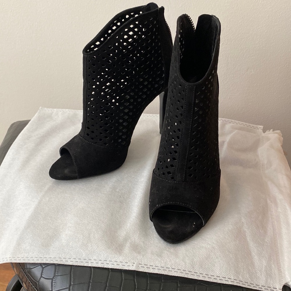 Black Zara peep toe booties